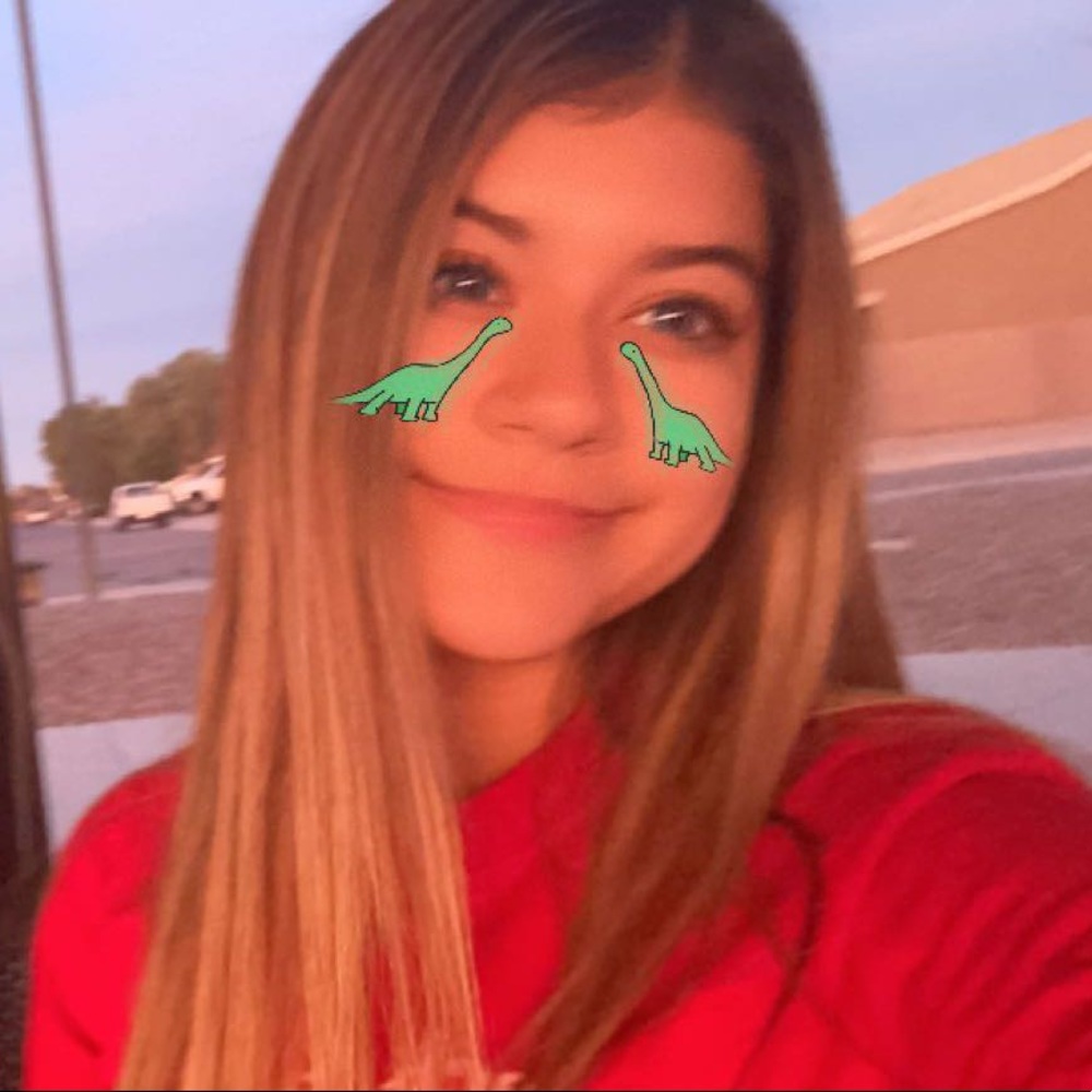 Meet your Posher, Danika